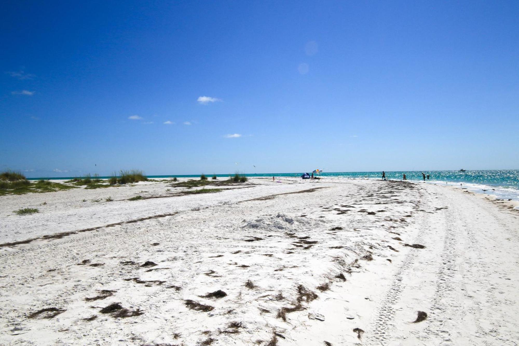 Anna Maria Island Runaway Tropical Dream-One Minute Walk To The Beach-Heated Pool Bradenton Beach Εξωτερικό φωτογραφία