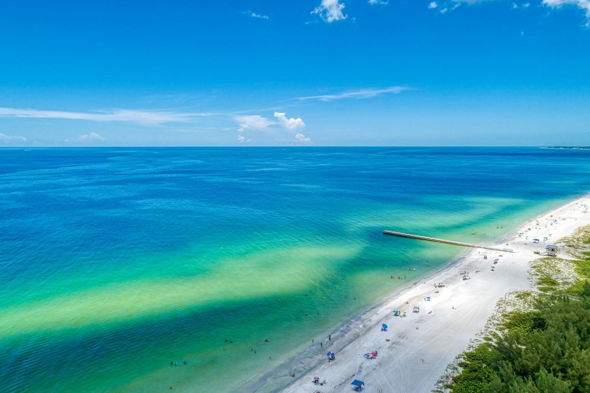 Anna Maria Island Runaway Tropical Dream-One Minute Walk To The Beach-Heated Pool Bradenton Beach Εξωτερικό φωτογραφία