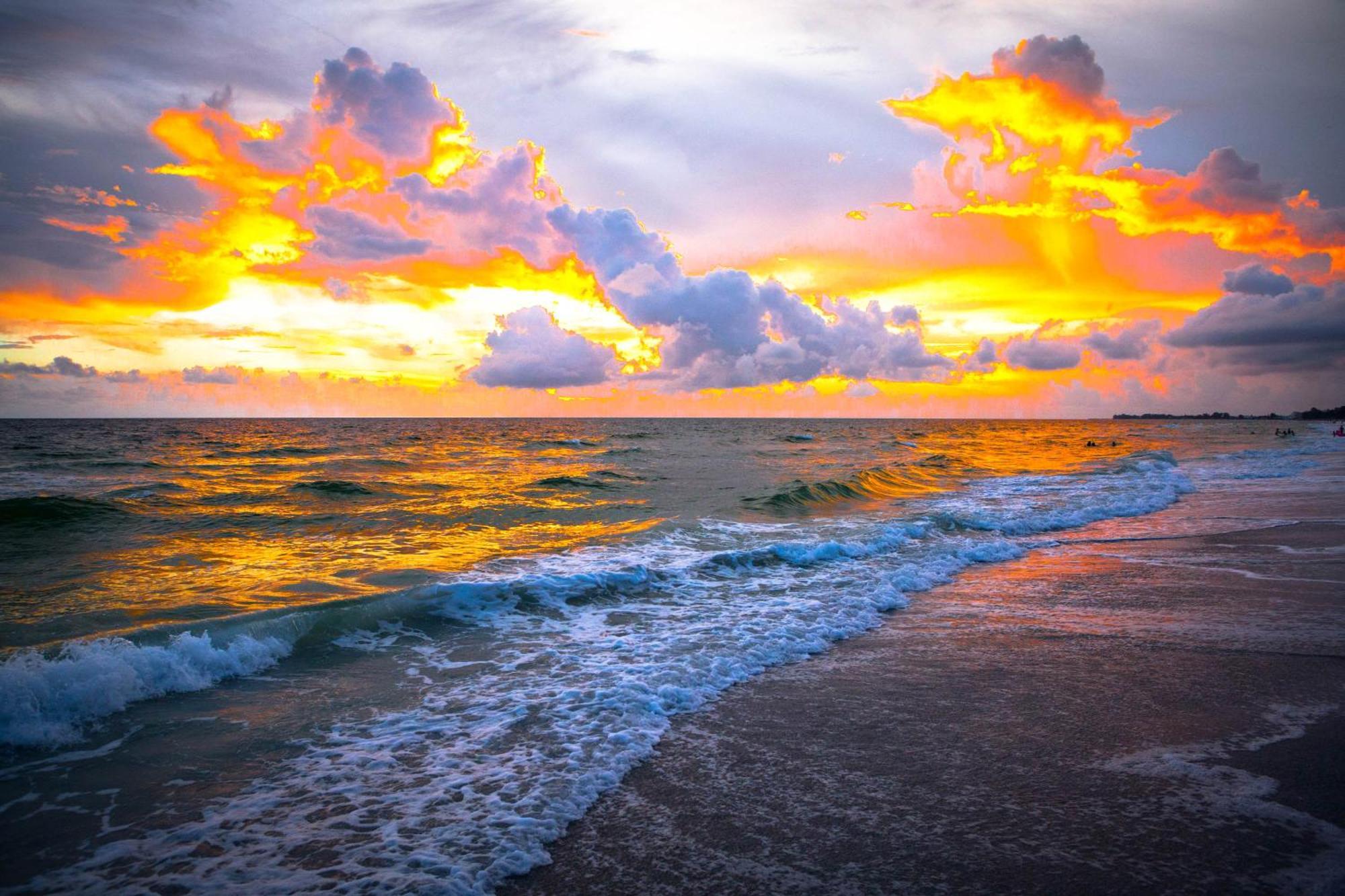 Anna Maria Island Runaway Tropical Dream-One Minute Walk To The Beach-Heated Pool Bradenton Beach Εξωτερικό φωτογραφία