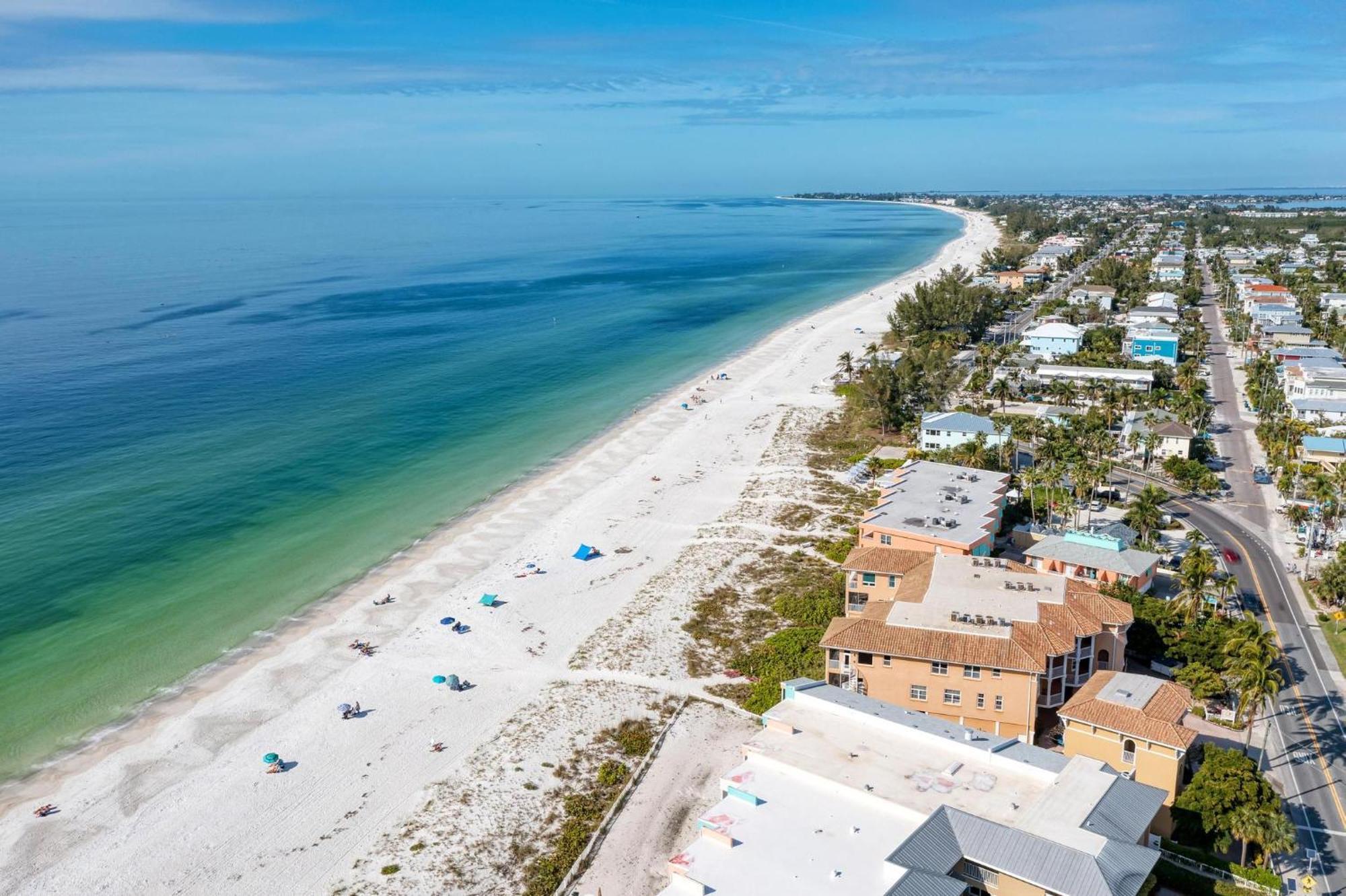 Anna Maria Island Runaway Tropical Dream-One Minute Walk To The Beach-Heated Pool Bradenton Beach Εξωτερικό φωτογραφία