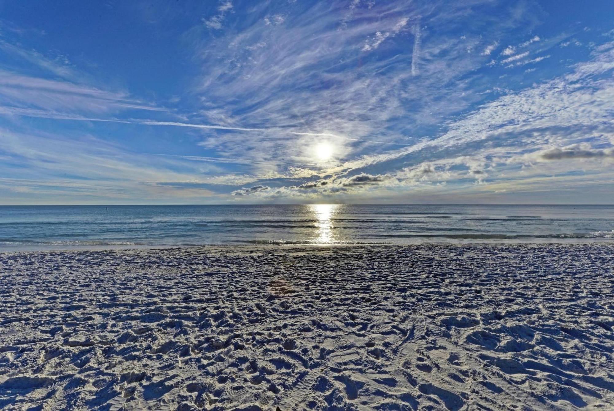 Anna Maria Island Runaway Tropical Dream-One Minute Walk To The Beach-Heated Pool Bradenton Beach Εξωτερικό φωτογραφία